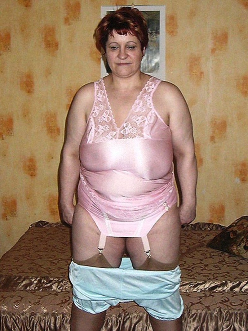 Erotic women in pantalons