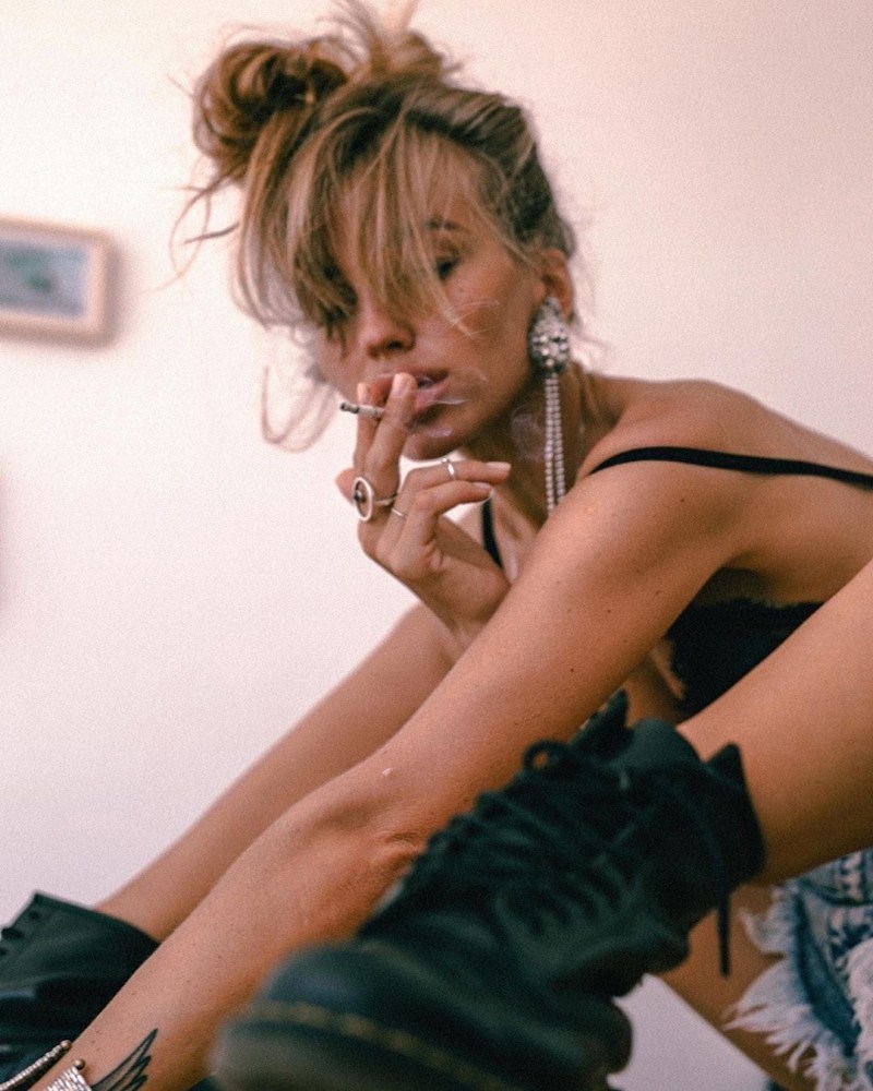 Olesya Seregina Naked Pussy