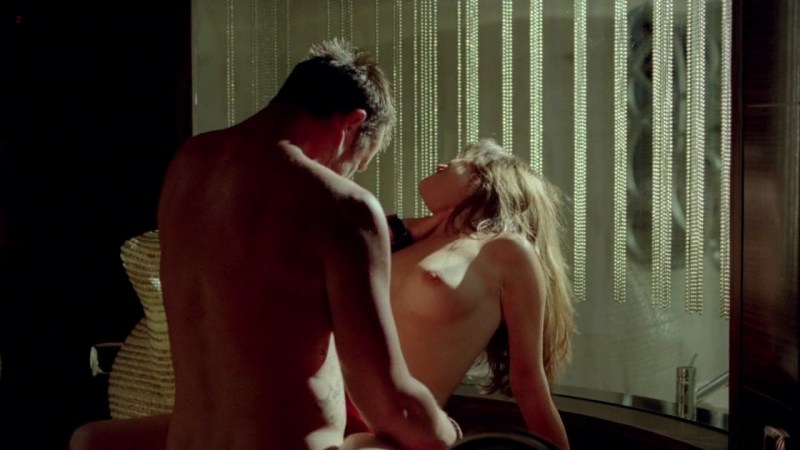 Annabell Wallis Naked