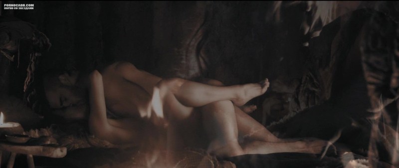 Annabell Wallis bed scenes fuck