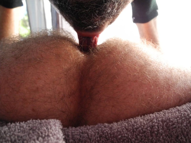 The girl shaves the vagina