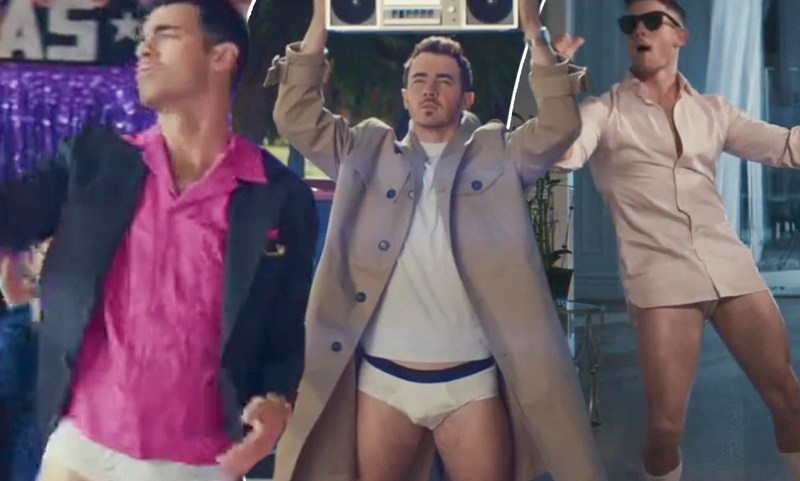 The Last of Us Ellie and Dina Bed Scene