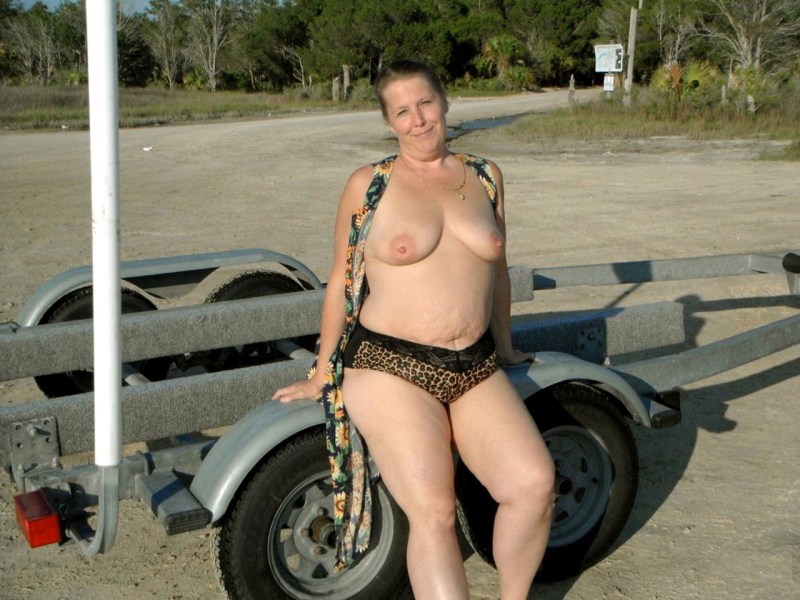 The full growth of Amateur Mature Sexy Wves