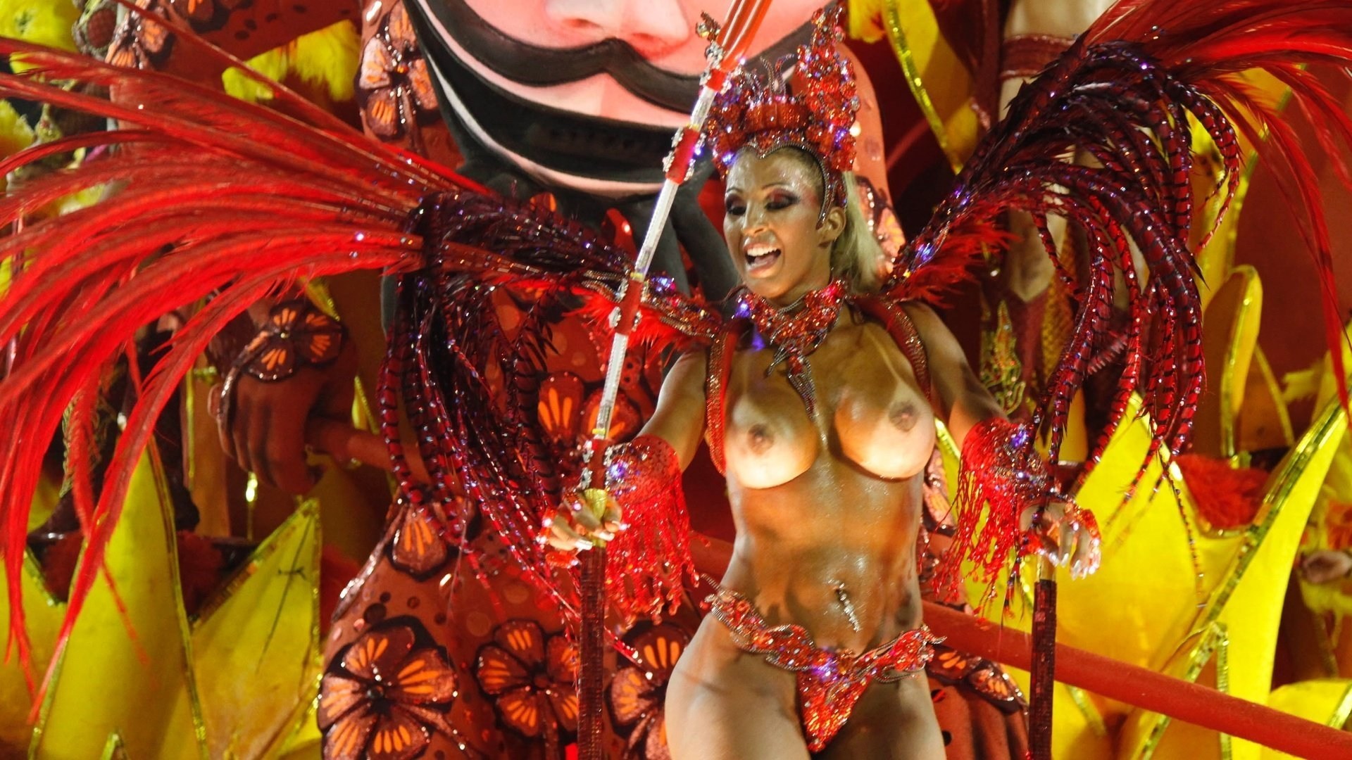Бразильский карнавал удовольствий: они любят трахаться по полной!