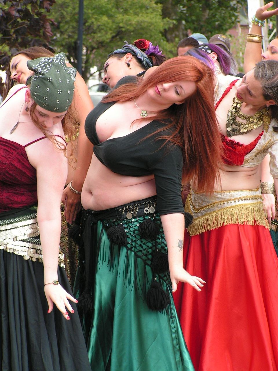https://motherlesspics.com/uploads/posts/2023-03/1679229644_motherlesspics-com-p-porn-fat-woman-dancing-and-undressing-in-t-80.jpg