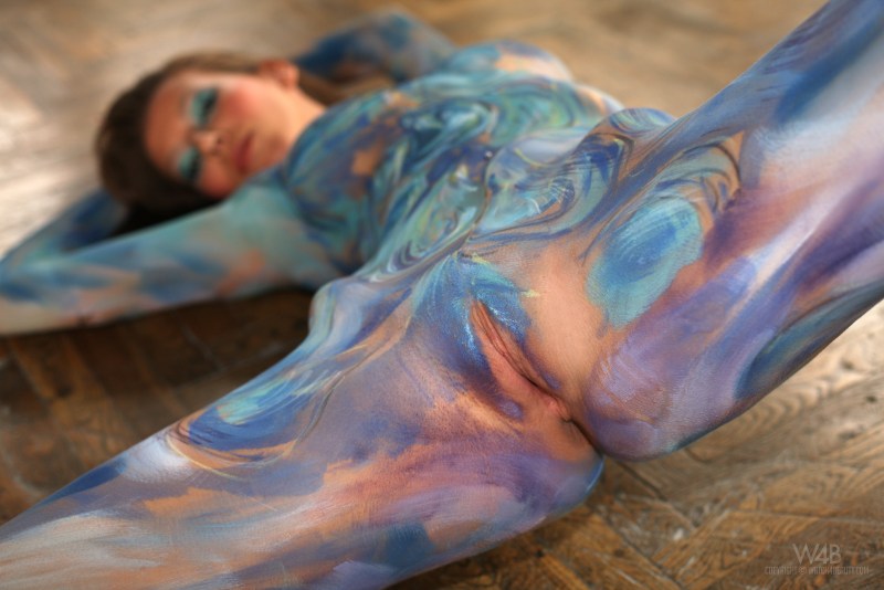 Veronika Avluv Body Art