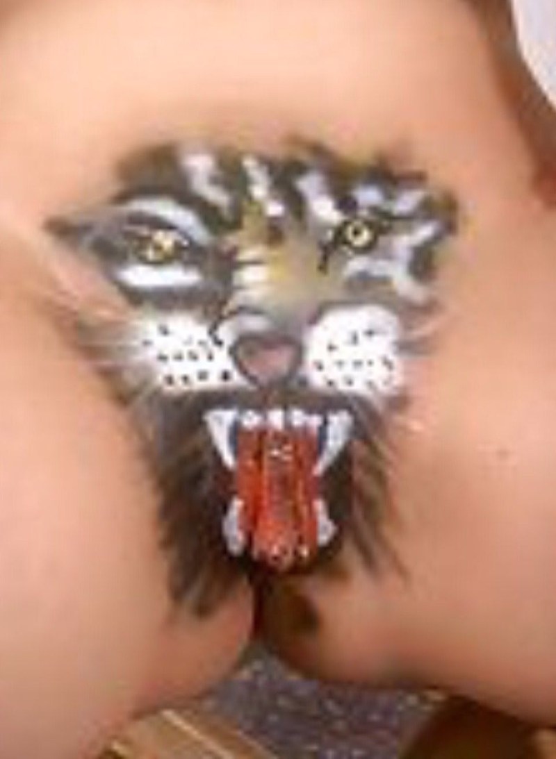 Veronika Avluv Body Art