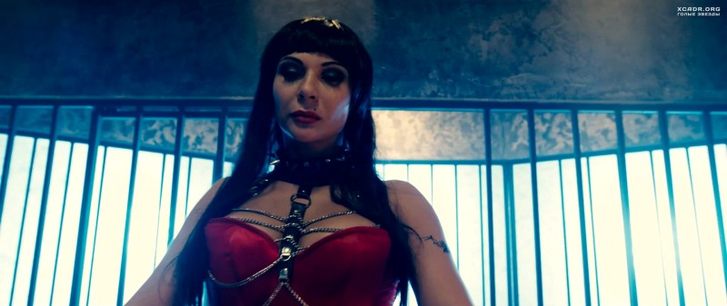 Gulnara Nizhinskaya in bikini