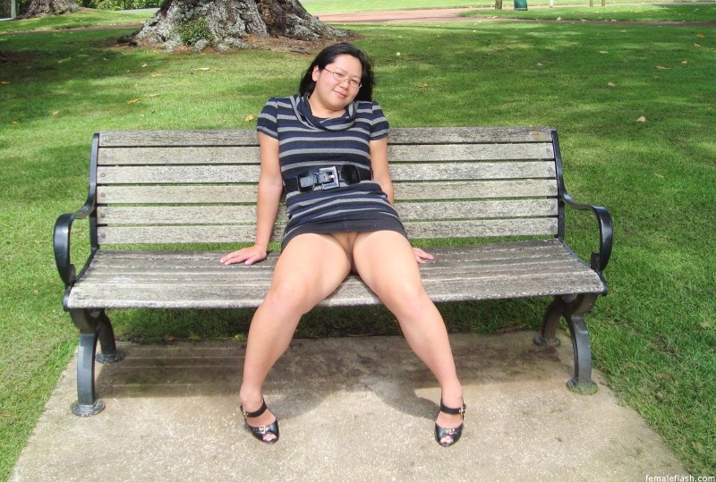 Shameless girls without panties