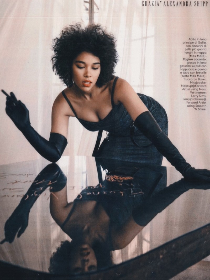 Alexandra Daddario Naked