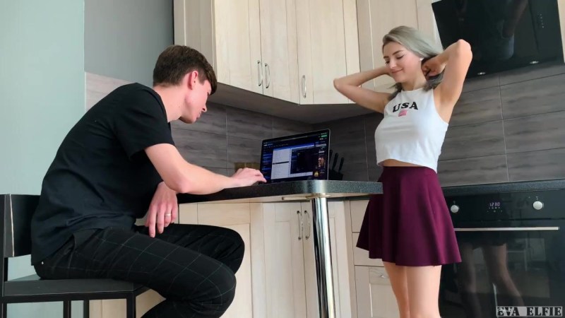 Kristen Stewart bed scenes