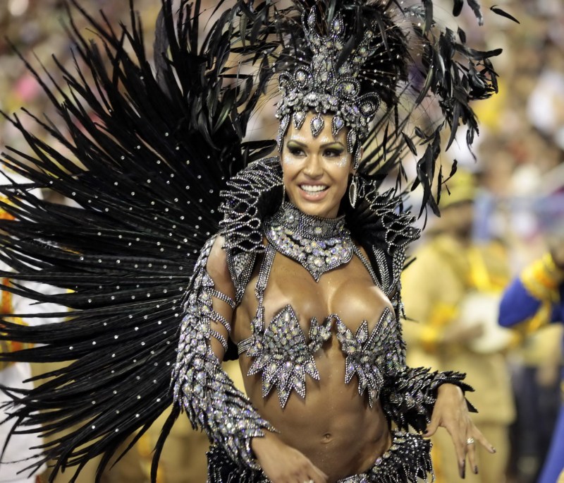Andrea Martins Carnival in Rio