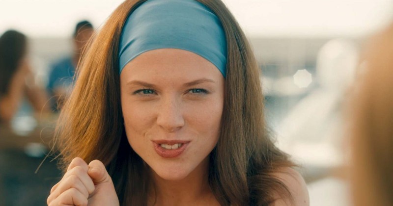 Yanina Studilina in Lower Lighting Island