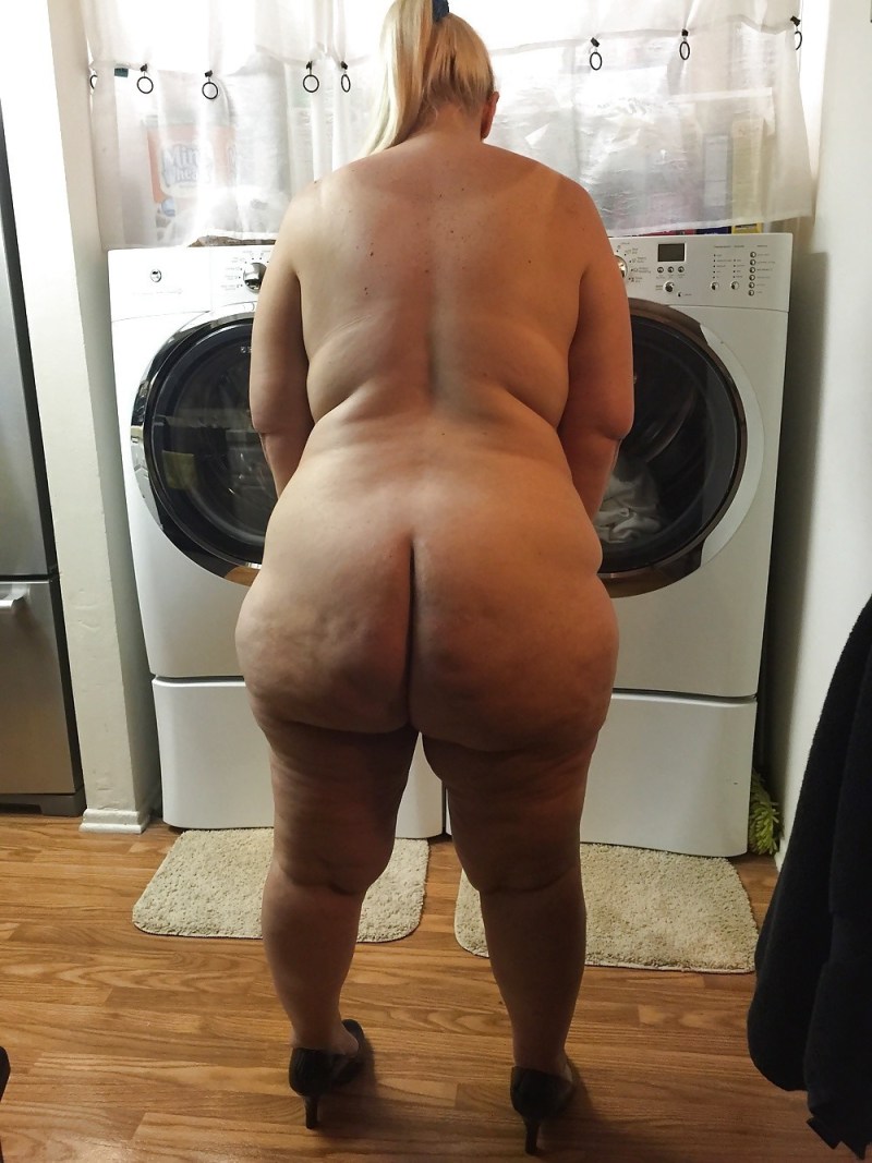 Fat Women's Naked Asses