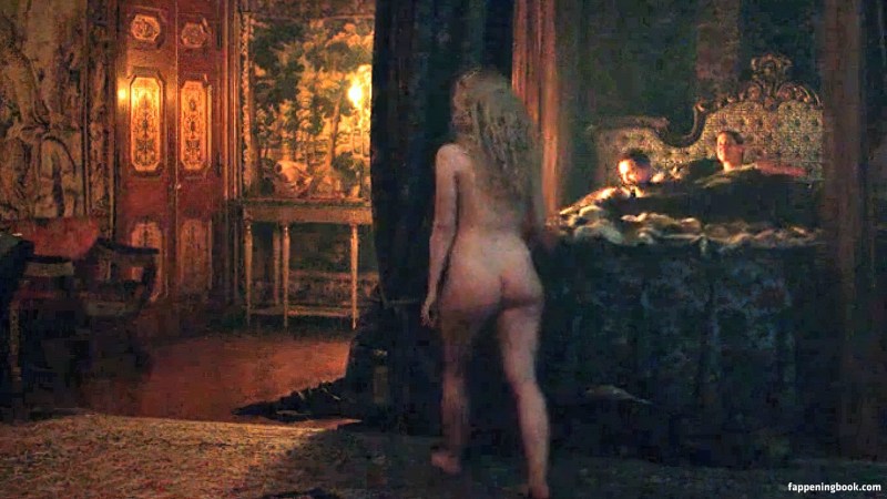 Great series 2020 with El Fanning Nude