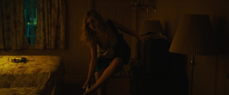 El Fanning hot scenes