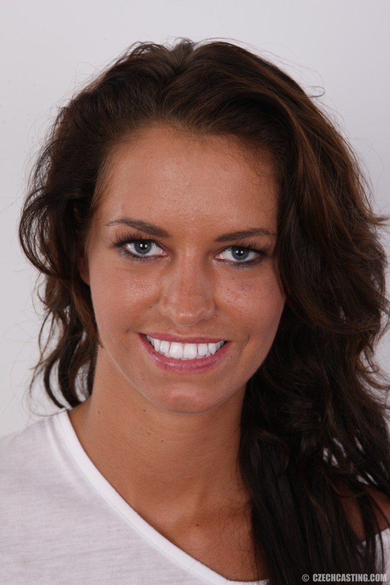 A Casting-E1032-Simona-1526