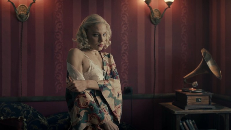 Elena Mikhailova Nimfa Viola