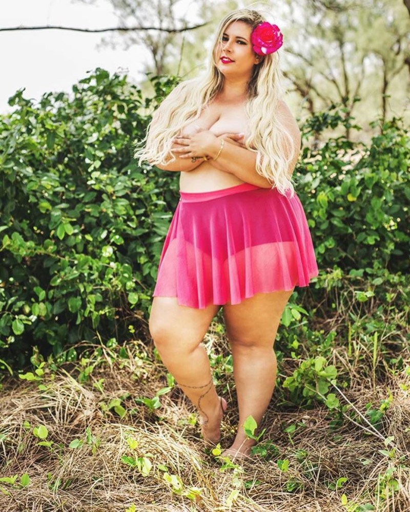 Kandi kobain in a dress