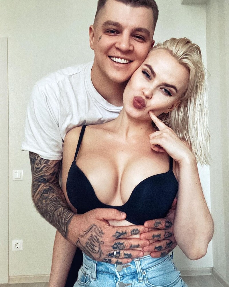 Dasha is friendly onlifans