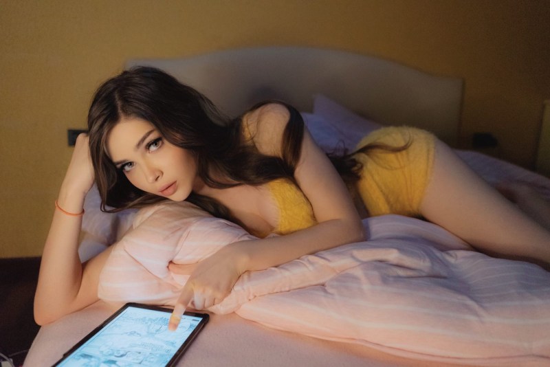 Women's figure sketch