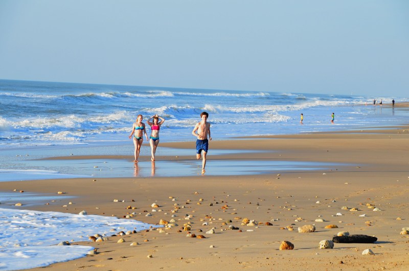 Family by the sea teenagers