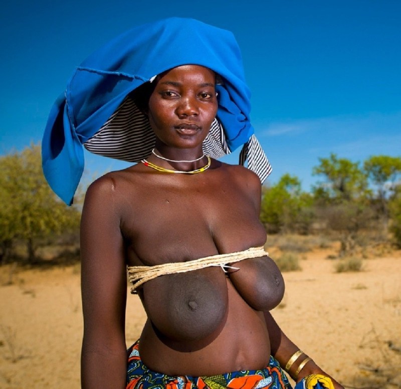 Naked African women