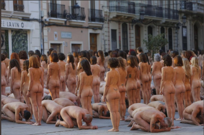 Broke of naked women