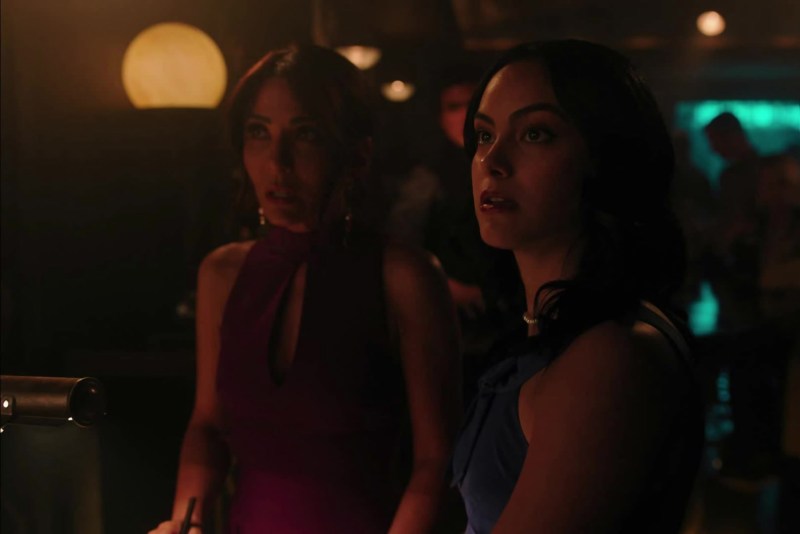 Camila Kabello and Sean Mendes kiss