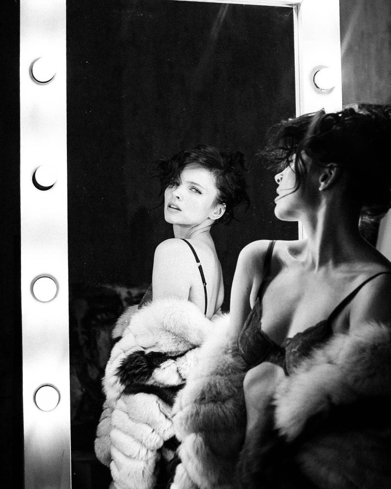 Jay Ernandes Very bad mothers