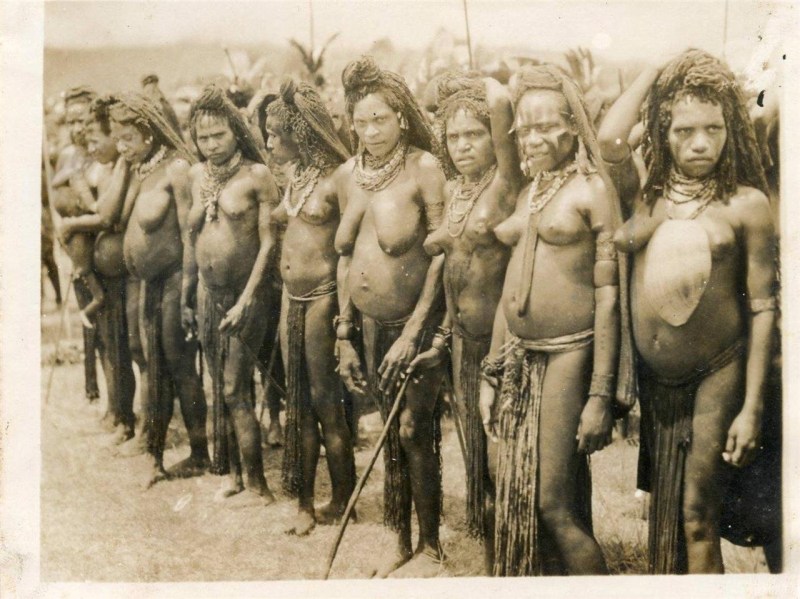 Naked Aboriginal Australia