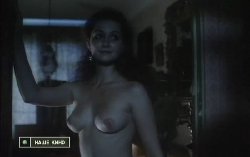 Ellie Haze photo shoot nude