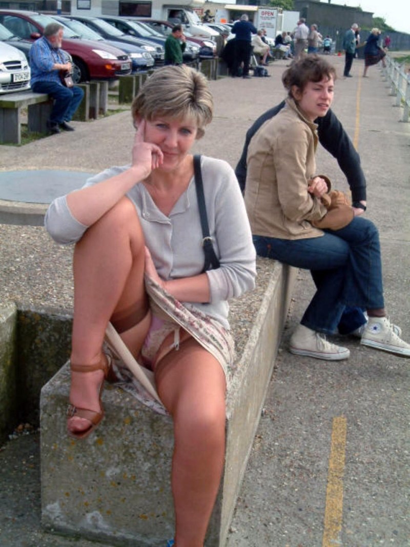 Old women in pantyhose without panties