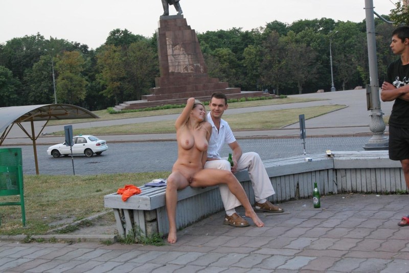 Naked on the street Peter Park