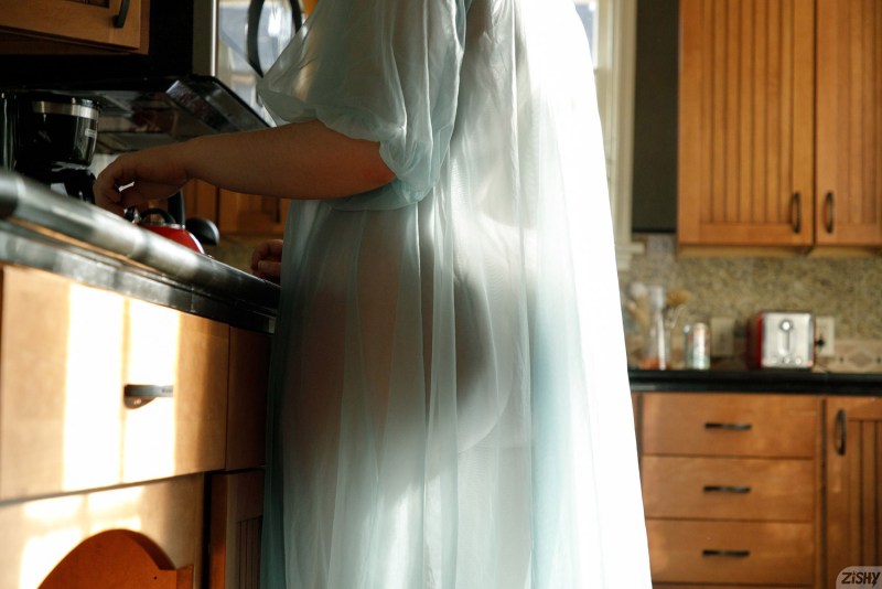 _Tered a neighbor at his wife