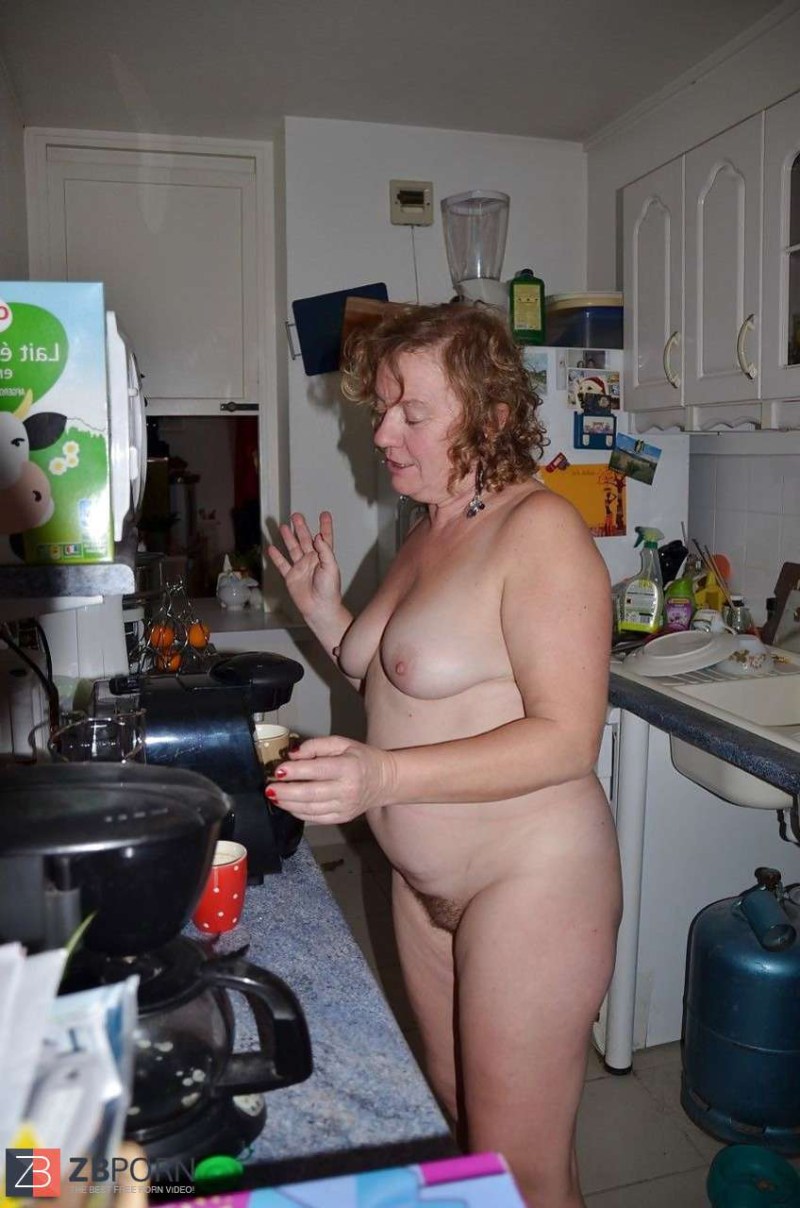 Naked housewives amateur