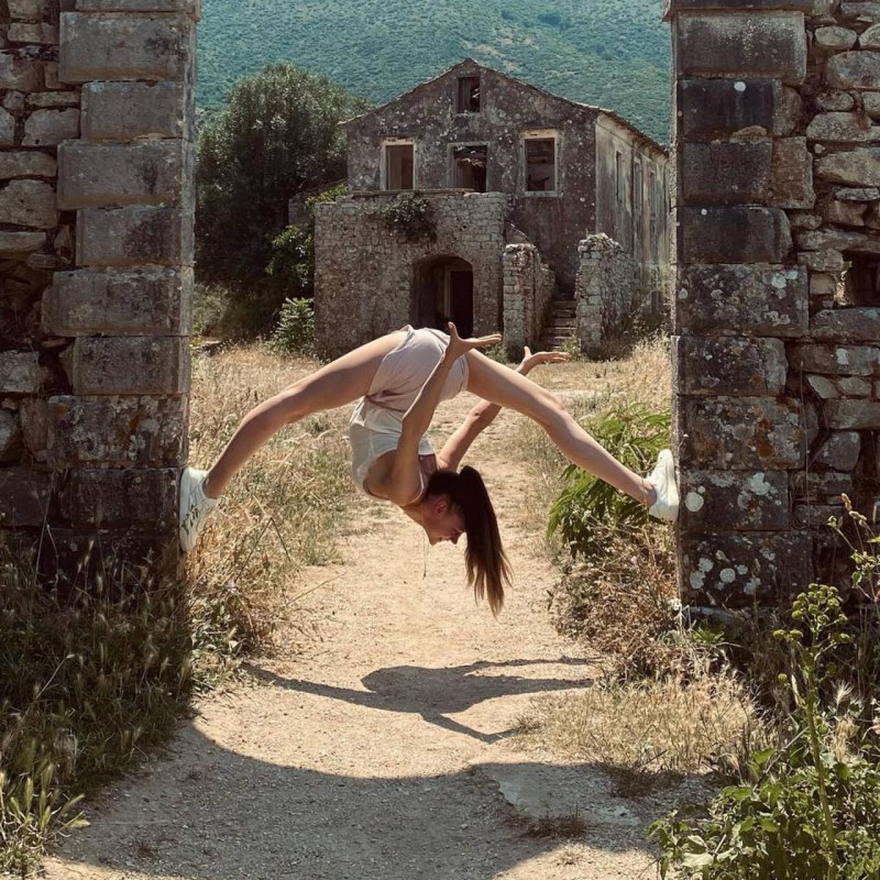 The answer to questions replacing nouns pronouns