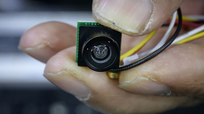 Lasks under the blanket