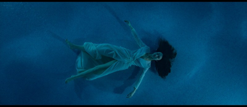 Cinema "Earth" Naked