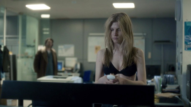 Crystal Boyd foot naked