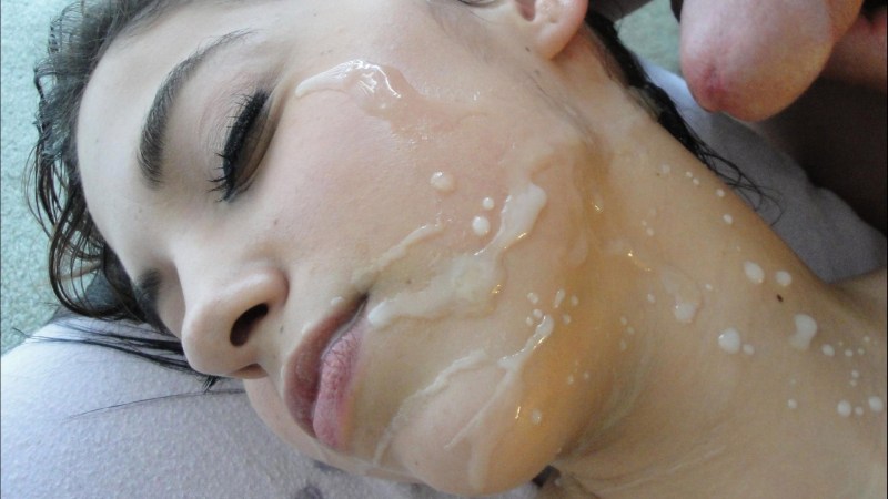 Young girls with end on the face