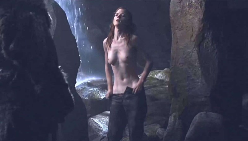 Rose Leslie bed scene