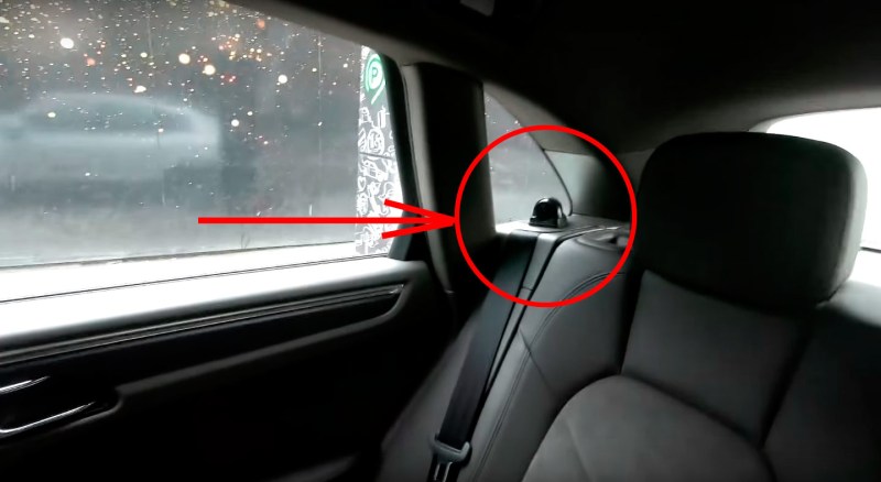 Full -view camera connector Honda