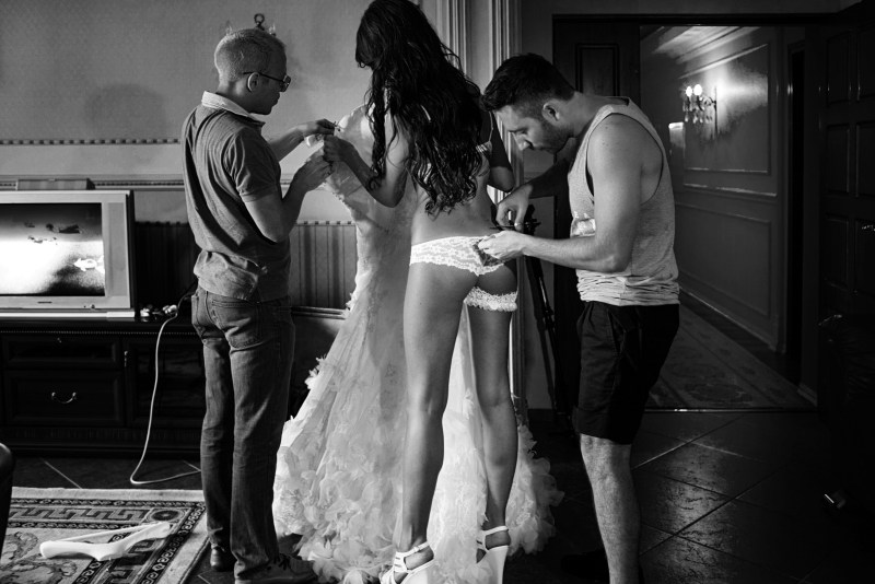 Pagging a girl in jeans