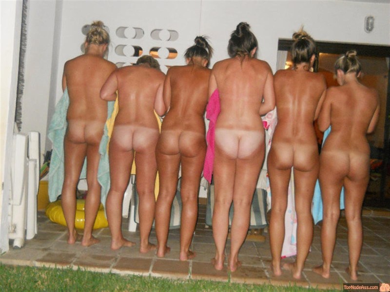 A lot of naked female asses