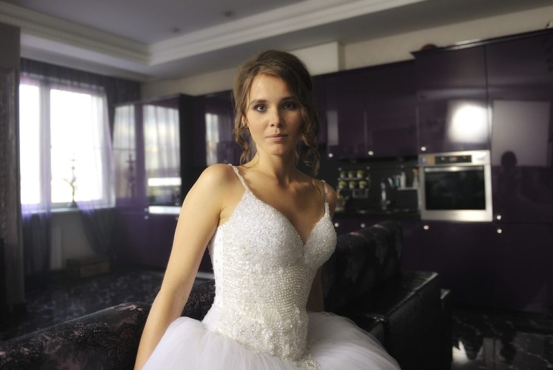 Christina Asmus bed scene 2020