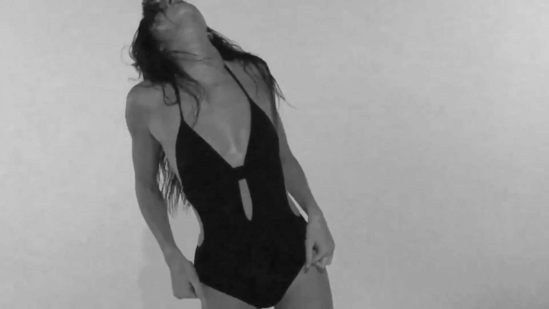 Kendall Jenner Nu Gif