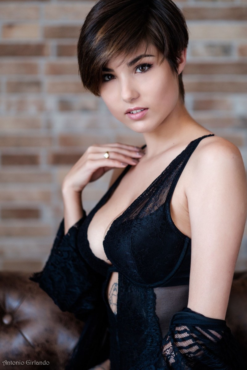 Model Rosie Robinson