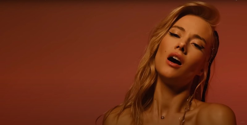 Julia Mazina IFBB Pro