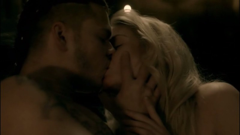 Alici Agneson Vikings hot